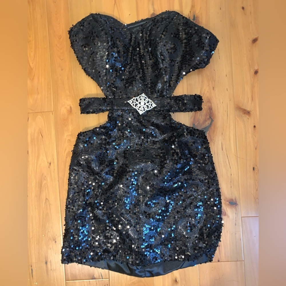 Black sequin strapless cocktail dress. NWT